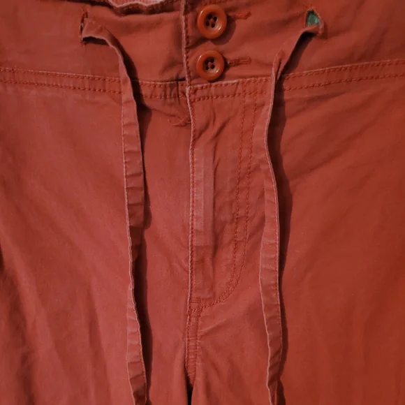 Red Capris - Picture 4 of 4
